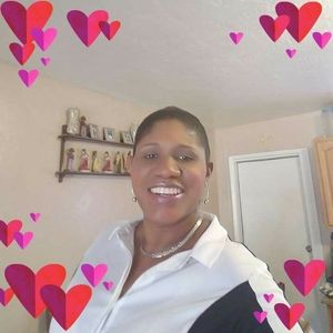 Meet your Posher, Rose lourdes